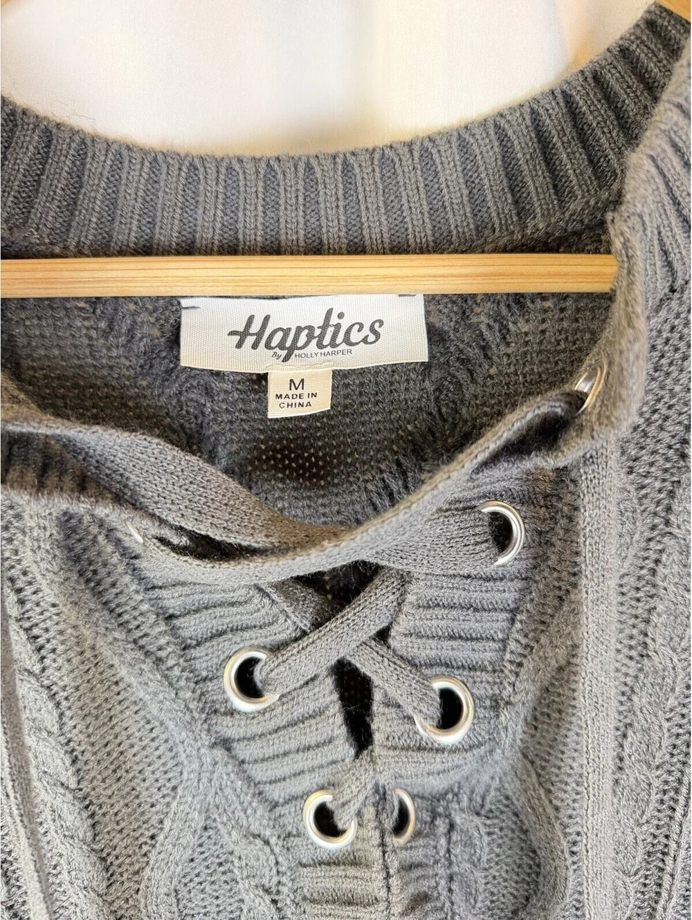 Haptics by Holly Harper Women Gray Lace Up V Neck Cable Knit Med Oversized